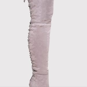 Beautiful Asos Truffle Collection Women's Size 8 Thigh High Boots